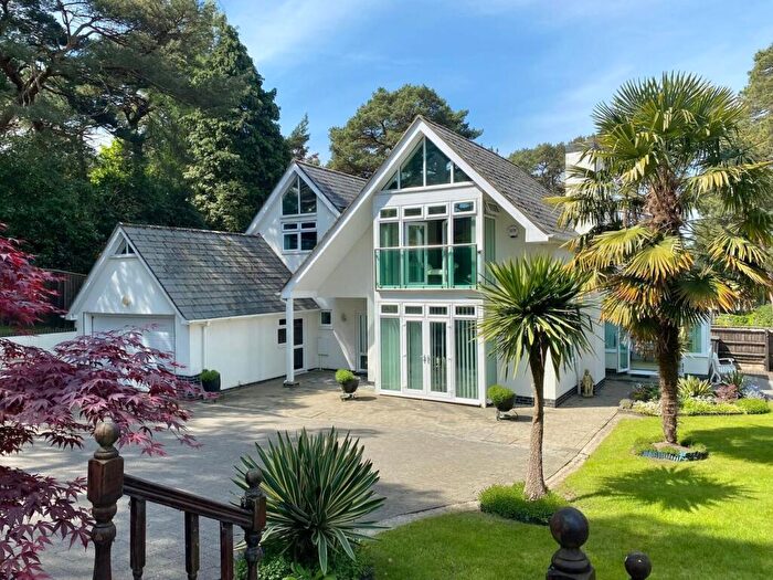 3 Bedroom Detached House For Sale In Nairn Road, Canford Cliffs, BH13