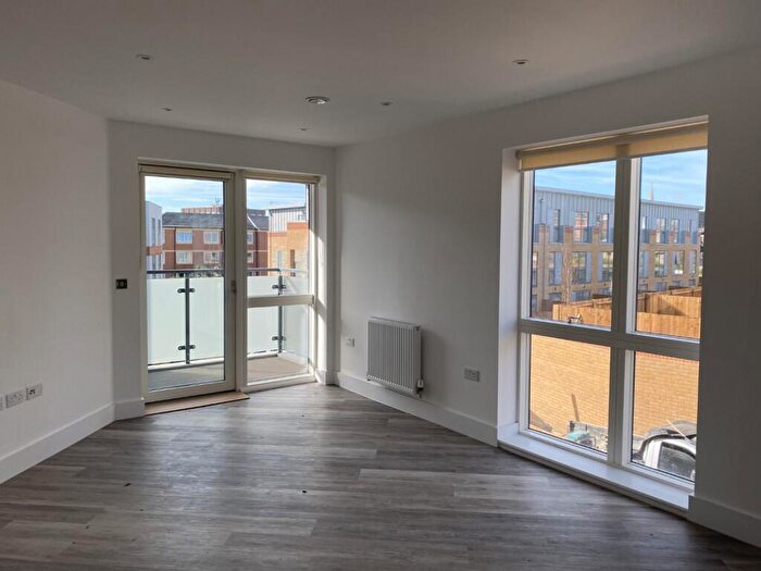 1 Bedroom Flat To Rent In Block A, Tylers Place, Maidstone, Kent, ME14