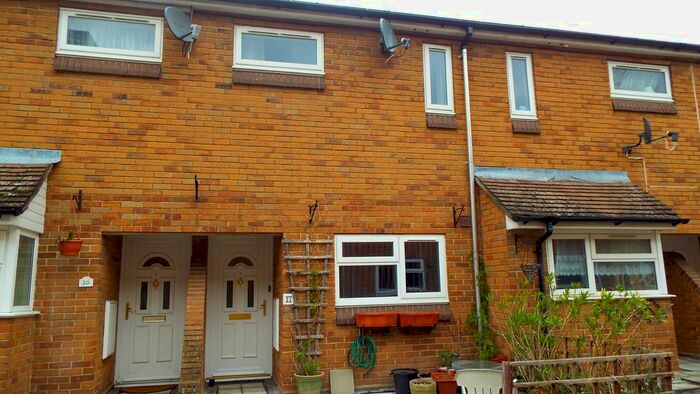 2 Bedroom Maisonette To Rent In High Street, Bracknell, RG12