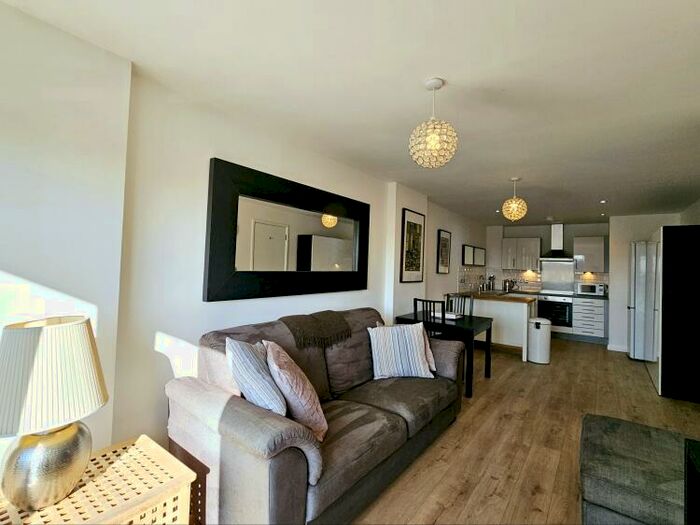 2 Bedroom Apartment To Rent In One Brewery Wharf Waterloo Street Leeds, LS10