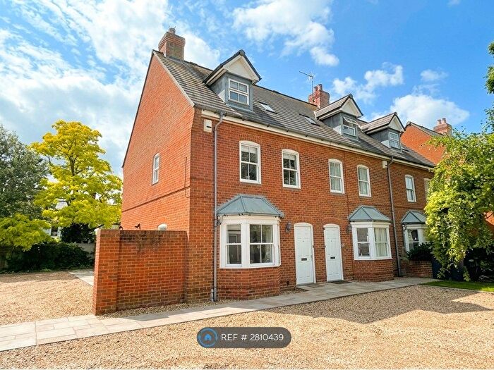 4 Bedroom Semi-Detached House To Rent In Elgar Bretts Court, Canterbury, CT1