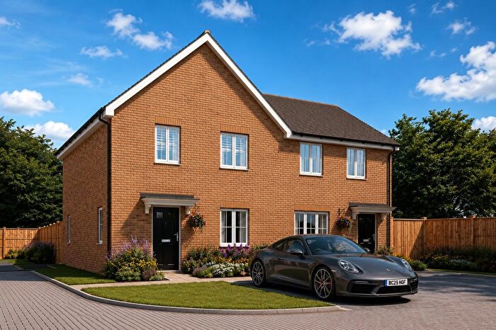 4 Bedroom Semi-Detached House For Sale In Meridian Close, Orchard Gardens, St Albans, St. Albans, AL2