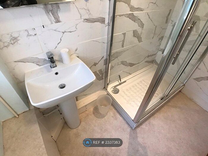 1 Bedroom Terraced House To Rent In Englefield Green, Englefield Green, TW20