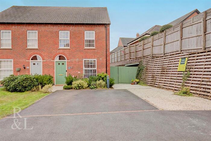 3 Bedroom Semi-Detached House For Sale In Schofield Court, Ashby-De-La-Zouch, LE65