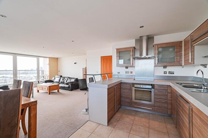 2 Bedroom Flat For Sale In Coral Apartments, Western Gateway, London, E16