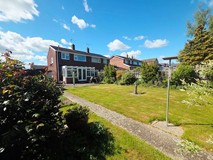 3 Bedroom Semi Detached House For Sale In Staplehurst, Kent, TN12