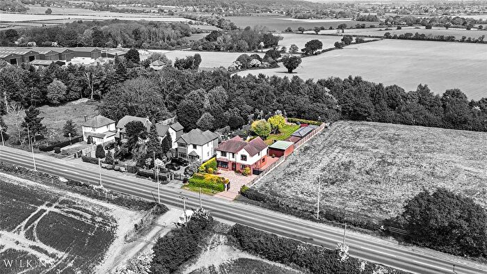 4 Bedroom Detached House For Sale In Hints Road, Mile Oak, B78