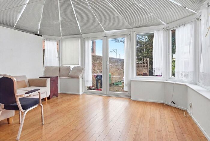 3 Bedroom Detached House For Sale In Muir Street, North Woolwich, Newham, London, E16