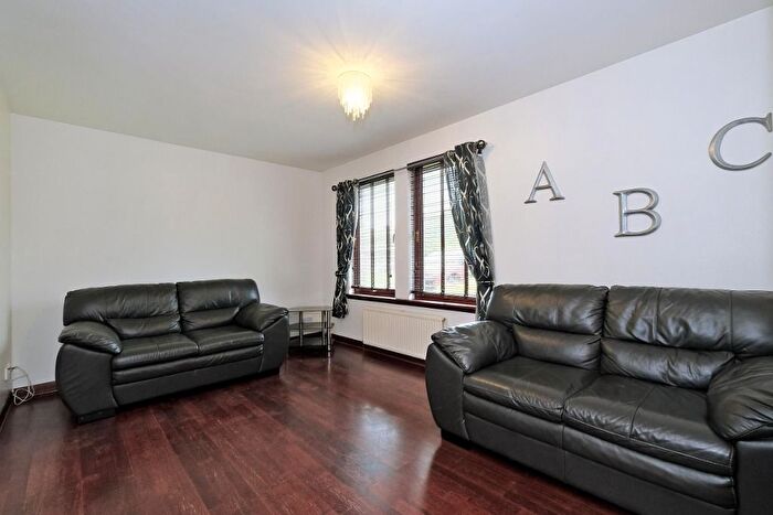 2 Bedroom Flat To Rent In Picktillum Avenue, Kittybrewster, Aberdeen, AB25