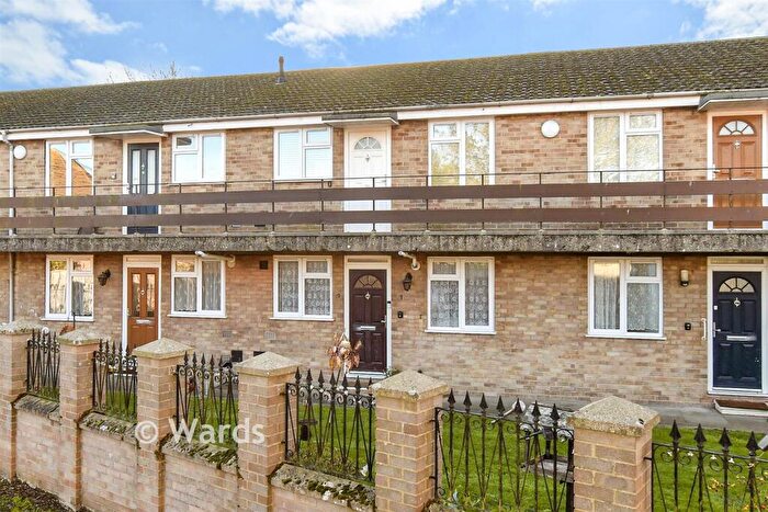 1 Bedroom Apartment For Sale In Lancaster Close, Ramsgate, Kent, CT12