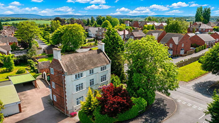 2 Bedroom Duplex For Sale In Grove Farm, Maidensbridge Road, Wall Heath, Kingswinford, DY6