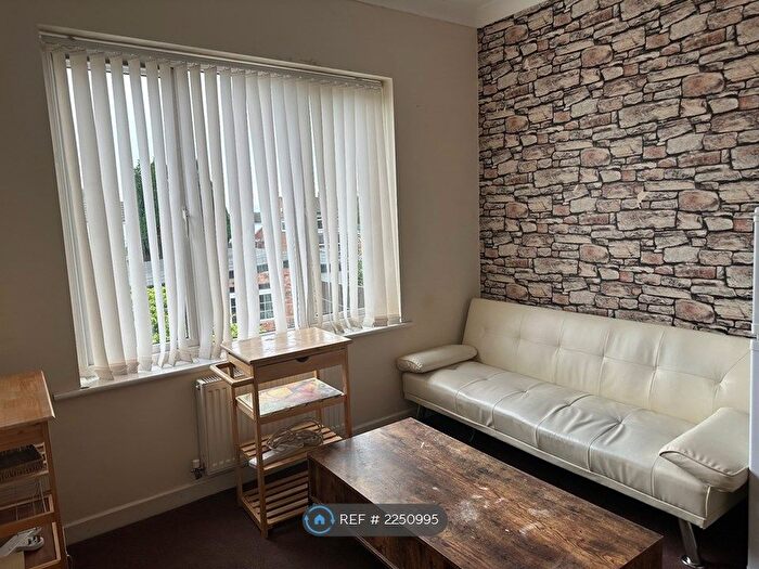 1 Bedroom Flat To Rent In Ormskirk Road, Wigan, WN5