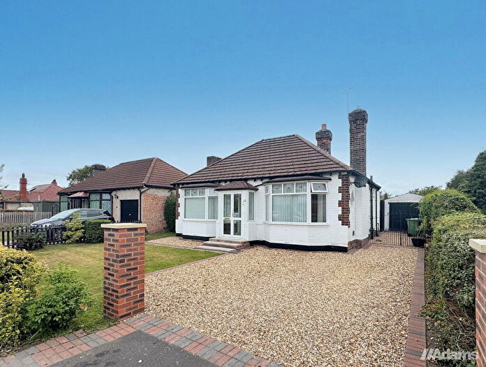 2 Bedroom Detached Bungalow For Sale In Town Lane, Hale Village, L24