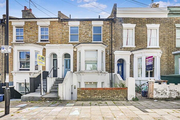 2 Bedroom Property For Sale In Lockhurst Street, London, E5