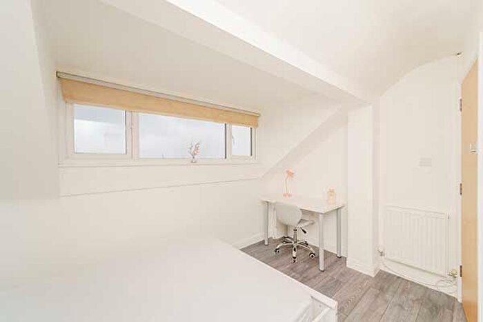 3 Bedroom Flat To Rent In Woodside Street, Liverpool, L7