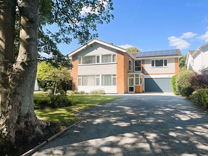 6 Bedroom Detached House To Rent In Hampton Lane, Solihull, B91