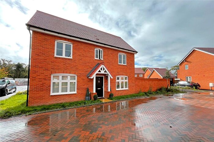 3 Bedroom Semi-Detached House To Rent In Union Road, Deepcut, Camberley, GU16