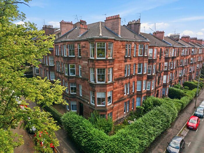 2 Bedroom Flat For Sale In / Queensborough Gardens, Hyndland, G12