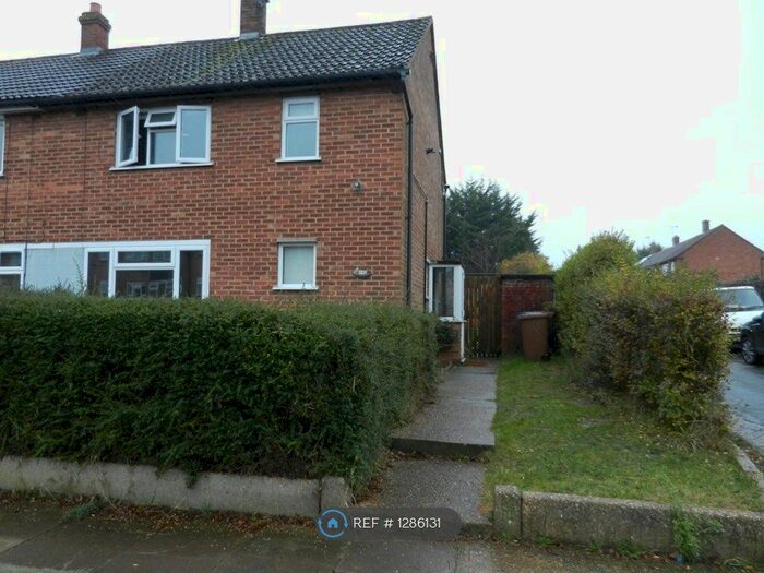 3 Bedroom Semi-Detached House To Rent In Macaulay Road, Ipswich IP1