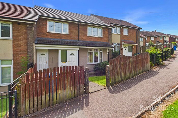 3 Bedroom Terraced House For Sale In Lynton Walk, Hyde, Greater Manchester, SK14