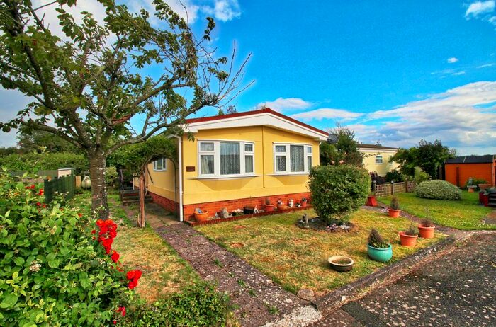 2 Bedroom Mobile/park Home For Sale In Upper Pendock, Malvern, WR13