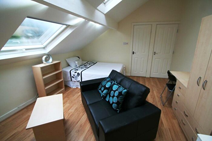 1 Bedroom Flat To Rent In Vinery Road, Leeds, LS4