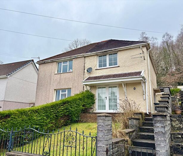 2 Bedroom Semi-Detached House For Sale In Tanydarren, Cilmaengwyn, Pontardawe, Swansea., SA8