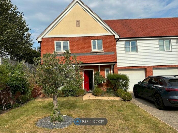 3 Bedroom Semi-Detached House To Rent In Ridley Green, Hartford End, Chelmsford, CM3