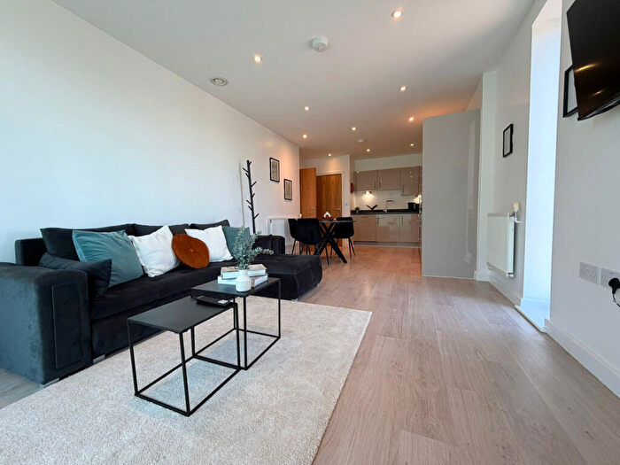 2 Bedroom Flat To Rent In Matthews Close, Wembley, HA9