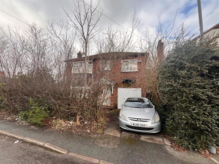 5 Bedroom Detached House For Sale In Thoresway Road, Wilmslow, SK9