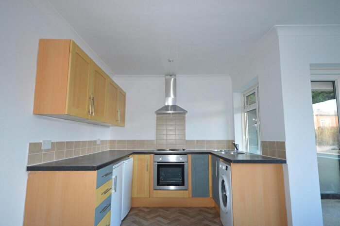 2 Bedroom Flat To Rent In Chatsworth Road, Hove, BN1