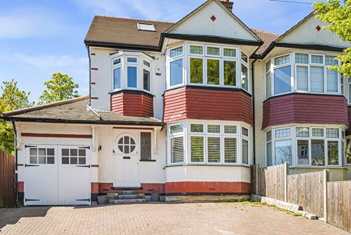 4 Bedroom Semi-Detached House For Sale In Rafford Way, Bromley, BR1