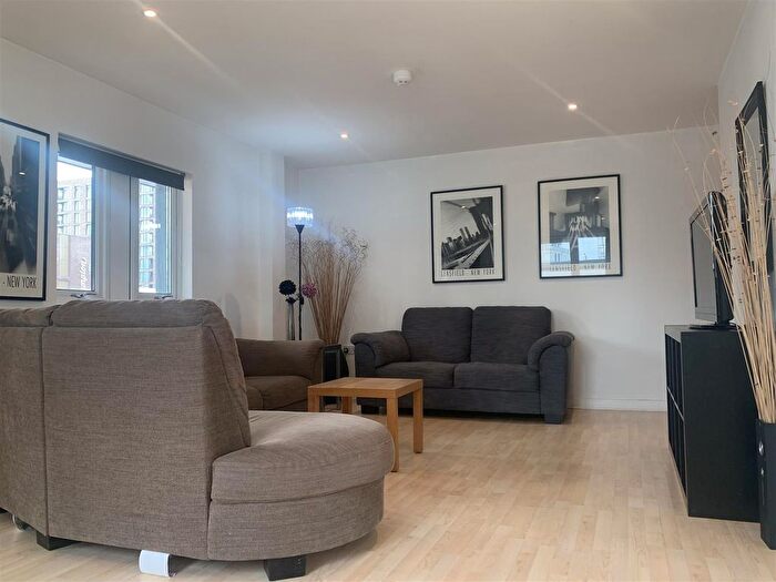 2 Bedroom Flat To Rent In The Linx, Simpson Street, Manchester, M4