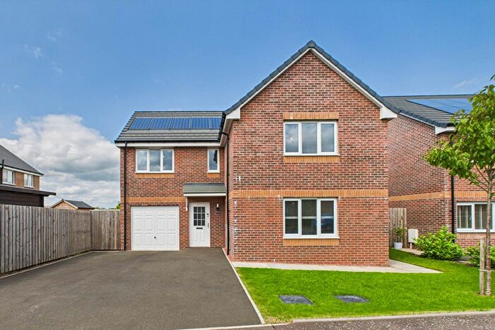 4 Bedroom Detached House For Sale In Twister Crescent, Stonehouse, ML9
