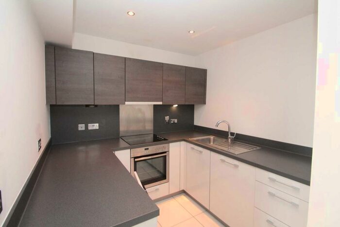 2 Bedroom Apartment To Rent In Cotterells, Hemel Hempstead, HP1