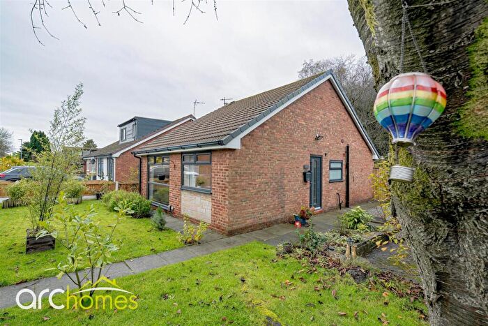 2 Bedroom Detached Bungalow For Sale In Springfield Road, Atherton, Manchester, M46