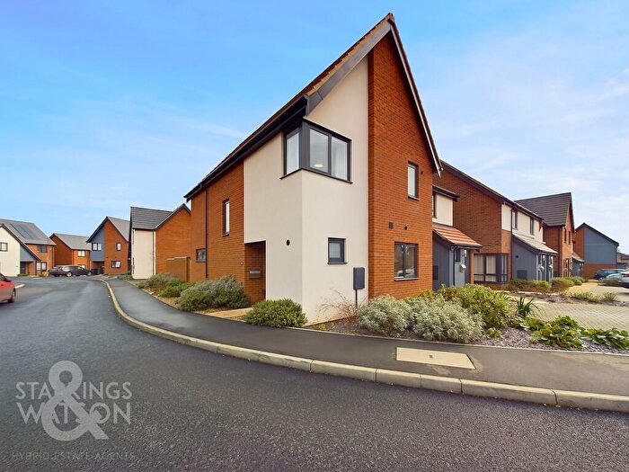 3 Bedroom Semi-Detached House To Rent In Reedcutters Avenue, Brundall, Norwich, NR13