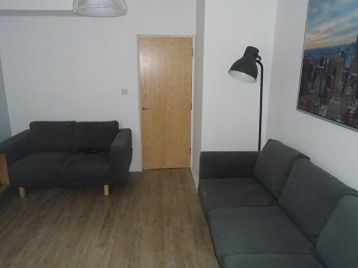 6 Bedroom House To Rent In Gainsborough Road, Liverpool, L15