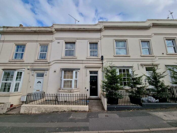 6 Bedroom Terraced House To Rent In Tachbrook Road, Leamington Spa, CV31