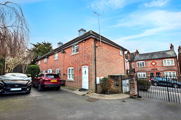 2 Bedroom House To Rent In Bleak House Mews, St Albans, AL3