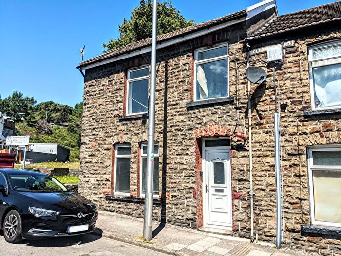 4 Bedroom End Of Terrace House To Rent In Clydach Road, Tonypandy, CF40