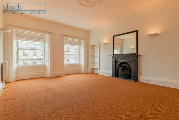 3 Bedroom Flat To Rent In Dundonald Street, New Town, Edinburgh, EH3