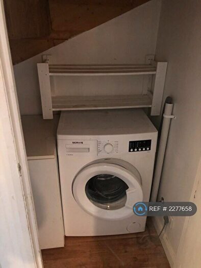 1 Bedroom End Of Terrace House To Rent In Canberra Close, Exeter, EX4