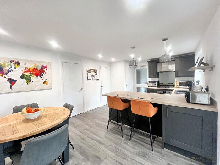 3 Bedroom Detached House For Sale In Meadow Park, Preston, PR3