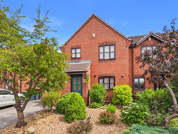 3 Bedroom End Terrace House For Sale In Hotspur Drive, Colwick, Nottingham, NG4