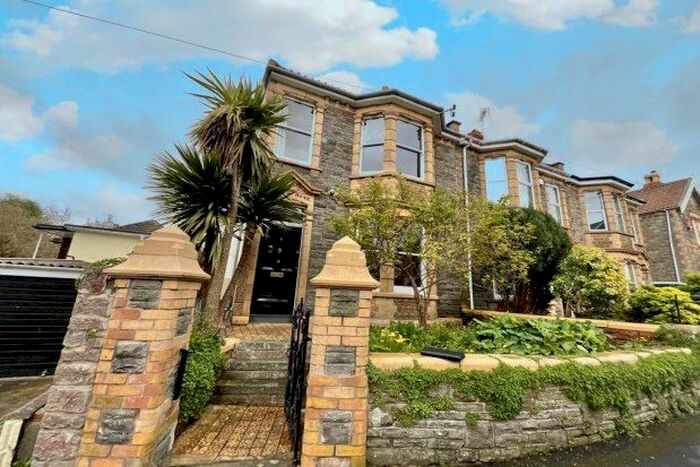 3 Bedroom Property To Rent In Old Barrow Hill, Bristol, BS11