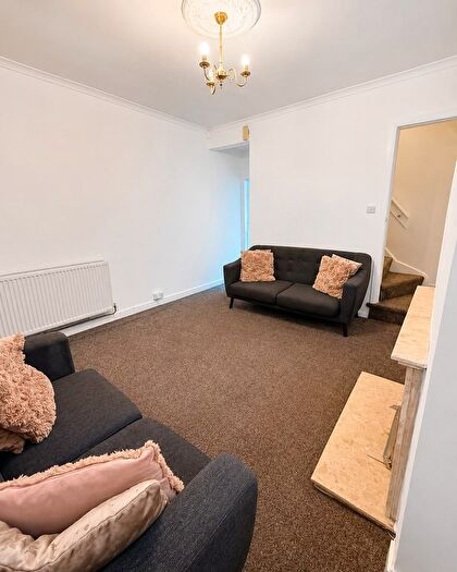 2 Bedroom Semi-Detached House To Rent In Ena Avenue, Nottingham, NG2