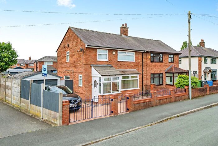 3 Bedroom Semi-Detached House For Sale In Cheviot Avenue, Warrington, WA2