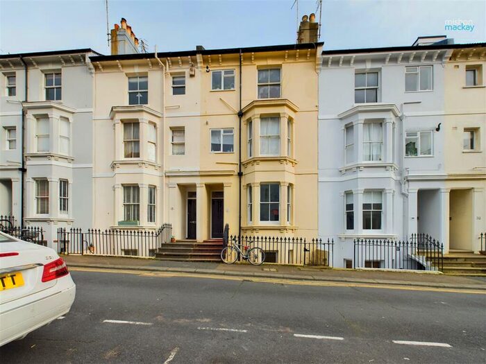 1 Bedroom Flat To Rent In Lansdowne Street, Hove, BN3