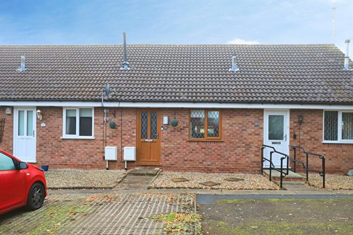 1 Bedroom Terraced Bungalow For Sale In Buttermere Court, Perton, Wolverhampton, WV6
